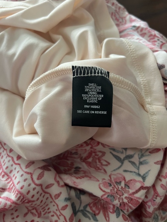 Torrid 3 Red and Cream Floral Print Maxi Dress with wrap front opening, flowy - Picture 7 of 7